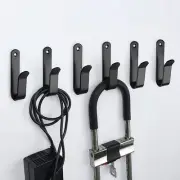 Convenient and Stylish Wall Mount Holder for Snowboards and Skateboards