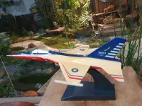 在飛比找Yahoo!奇摩拍賣優惠-古早懷舊 經國號戰機  F16 戰機 兩件合拍【侘寂文學館】