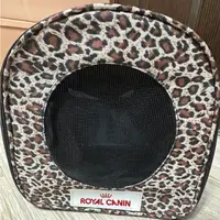 在飛比找蝦皮購物優惠-非全新 Royal Canin 法國皇家 小型犬旅行用寵物籠