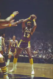 Wilt Chamberlain Of The Los Angeles Lakers 1972 OLD BASKETBALL PHOTO 33