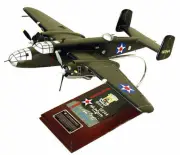 B-25 Doolittle Richard Cole Thomas Griffin David Jones Signed 1/48 Desk AK Model
