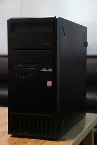 在飛比找Yahoo!奇摩拍賣優惠-『Outlet國際』ASUS E500 G5工作站/I5-8