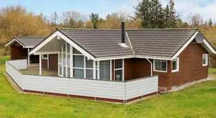 Deluxe Holiday Home in Jutland with beach nearby