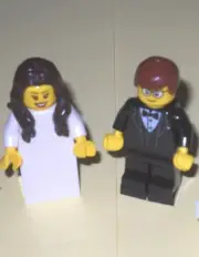 NEW LEGO WEDDING DK BROWN HAIR BRIDE AND BROWN HAIR GROOM W/GLASSES, BLACK TUX