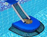 Pool Animal Escape Ramp Frog-Saver-Log - for Swimming Pools Wildlife Rescue Devi
