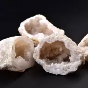 2x Unopened Natural Agate Mineral Crystal Geode Cluster Specimen Raw Stone Funny