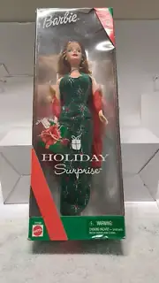 2000 Mattel Holiday Surprise Barbie Christmas Doll Green Dress NIB