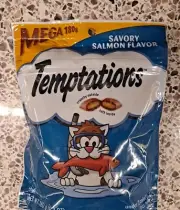 TEMPTATIONS Cat Treats Mega Pouch Tasty Salmon Flavor All Cats Love FREE SHIP
