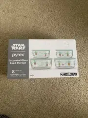 Pyrex Star Wars Mandalorian - Grogu 8 Piece Decorated Glass Food Storage Set