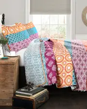 Lush Decor Bohemian Stripe Quilt 3pc Set