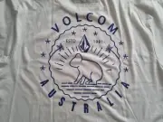 Volcom short sleeve t shirt BNWT RRP $50 AUD Size XL White Australia 1991