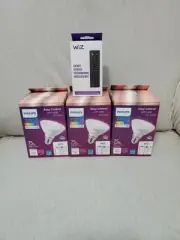 3 Philips Full Color Smart Wi-Fi LED 75-Watt PAR30S Light Bulb+ WIZ Smart remote