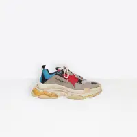 在飛比找蝦皮購物優惠-《全新正品》Balenciaga Triple S 老爹鞋