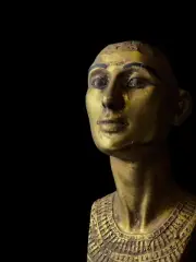 Handmade Queen Nefertiti Bust From Ancient Egypt , Statue for the Egyptian Queen