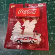 Johnny Lightning Coca-Cola Brand 1970 Plymouth Cuda AA-87