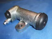JAGUAR DAIMLER CLUTCH SLAVE CYLINDER FITS XJ6 SERIES 1 & 2 4 SPEED C29952