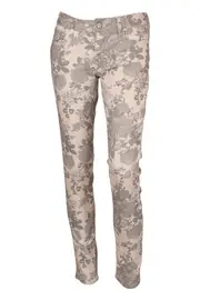 Alexa Floral Jean--MAV-10672-BW