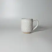 Mug with wooden box. Keien Kaneta. Hagi yaki.
