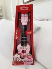 NEW IN BOX STRAWBERRY SHORTCAKE PINK UKULELE TOY