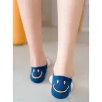 在飛比找ETMall東森購物網優惠-淺口隱形硅膠防滑韓國笑臉襪子