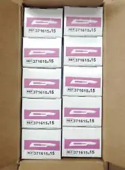 Bard Parker 371615 #15 - Disposable Surgical Scalpel - 2026/06 - BOX of 100