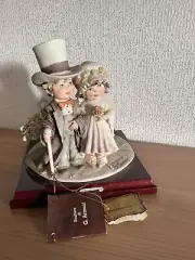 Giuseppe Armani "Wedding from Gulliver's World" Figurine with Flower Girl [E2]