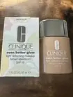Clinique Even Better Glow Spf 15 Light Reflecting Make Up (WN 04 BONE) 1oz/30ml