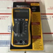 Fluke 117 Electricians Multimeter New