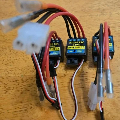 New Electronic Speed Controllers Set Of 3 Futaba Connectors
