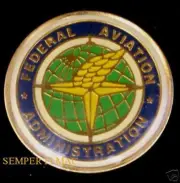 US FEDERAL AVIATION ADMINISTRATION FAA HAT PIN LOGO SEAL TIE TAC PILOT CREW