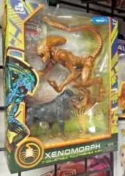 Alien XENOMORPH Alien III running dog facehugger egg NEW Lanard 7” figure