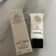 CHANEL CC CREAM Complete Correction Sunscreen Broad Spectrum SPF 50 - 40 Beige