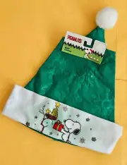 Peanuts Snoopy Christmas Hat