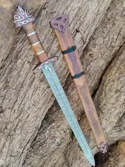 Hand Forged Viking Sword Damascus Steel Razor Sharp Medieval Sword with Scabbard