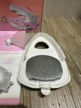 Hello Kitty 迷你蒸氣兩用熨斗 二手迷你電熨斗 迷你型熨斗 掌上型熨斗 電熨斗 小熨斗