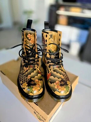 Dr. Martens & Eye Tattoo 1460 Sleeve Boots