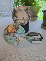 AUTHENTIC MODEL VAUGONDY 1745 WORLD GLOBE UNIVERSEL REPLICA 5 1/2" DIAM W/BOX