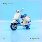 NewRay Custom Vespa 946 Bellissima White CD Diecast Scooter Bike 1:12