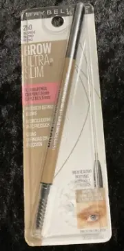 Maybelline New York Brow Satin 2-in-1 Define Pencil with Filling Powder - 250...