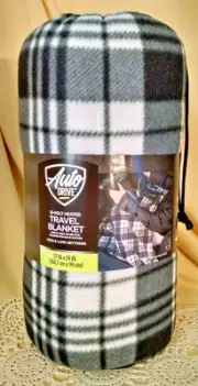 HEATED TRAVEL BLANKET NEW BLACK WHITE AUTO DRIVE HIGH LOW STORAGE BAG 12 VOLT.