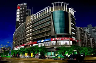 聖展酒店(南寧金湖廣場地鐵口店)Sanzan Hotel (Nanning Jinhu Square Metro Station)