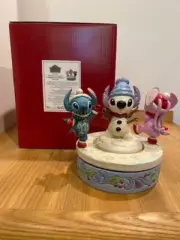 Jim Shore - Disney -Snowy Shenanigans Stitch & Angel Building a Snowman #6013061