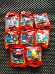 Nintendo Super Mario Bros WII Suntory Keychain Figures Rare Promo NES WII 3DS