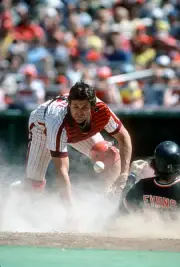Catcher Bob Boone Philadelphia Phillies in action v the San Franci- Old Photo