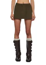 [Current Mood] Press Tour Mini Skirt