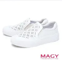 在飛比找momo購物網優惠-【MAGY】鏤空真皮厚底休閒鞋(白色)