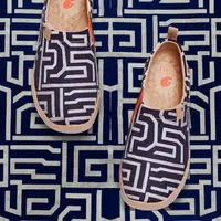 在飛比找momo購物網優惠-【uin】西班牙原創設計 男鞋 謎圖彩繪休閒鞋M110927