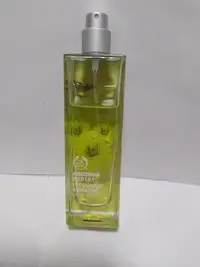 在飛比找Yahoo!奇摩拍賣優惠-the baby shop美體小舖亞馬遜水蓮花香水50ml