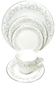 WOODLAND GLADE TC1124 by Royal Doulton 5 Piece Place Setting NEW made in England
