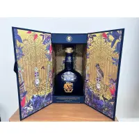 在飛比找蝦皮購物優惠-皇家禮炮23年 25年空瓶 彩繪紙盒 花瓶 擺飾 空酒瓶 收